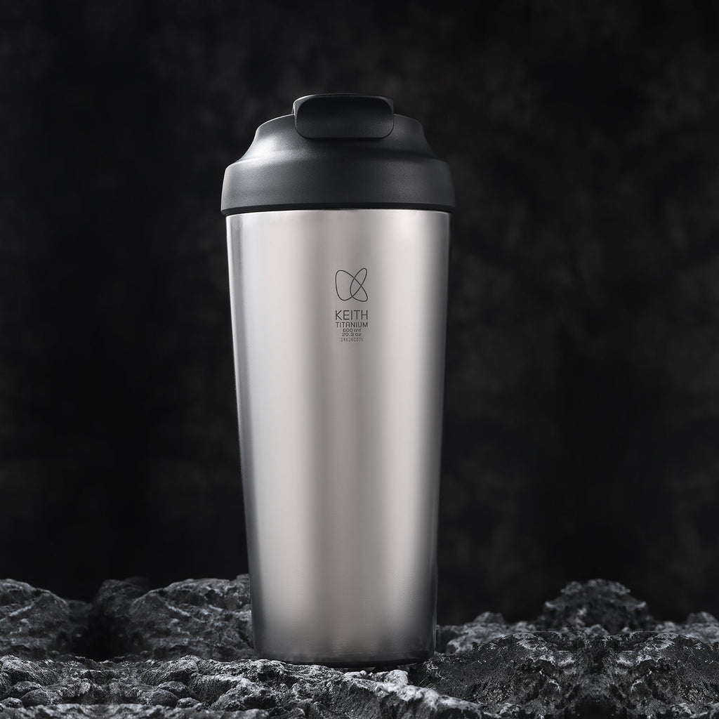 Mug isotherme de voyage en titane pur 600 ml
