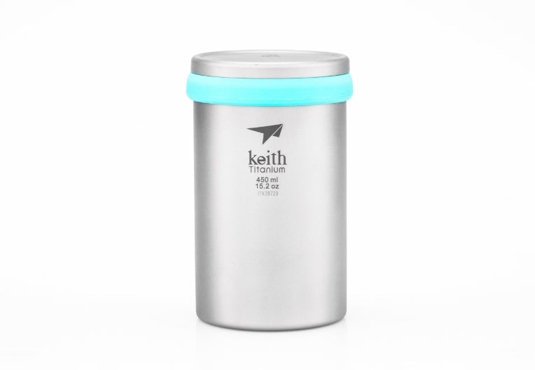 Tasse mit integriertem Tee-Ei