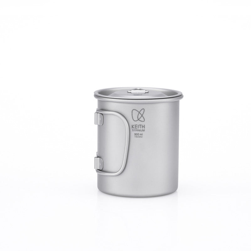 Titanbecher